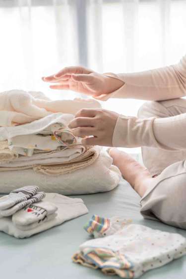 Wie viel Kleidung braucht ein Baby wirklich?