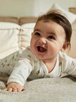 Checkliste Baby-Erstausstattung