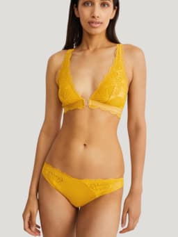 Soft-BHs & Bustiers