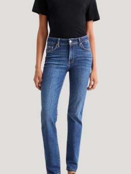 Straight jeans