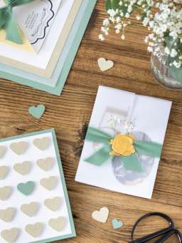 DIY-Einladungskarten zur Goldenen Hochzeit