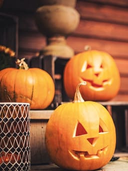 Halloweenpompoen maken