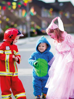 Výroba dětského kostýmu na karneval