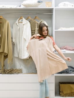 Capsule Wardrobe et dressing minimaliste