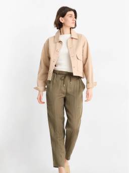 Weite Hosen als Alternative zum Dirndl