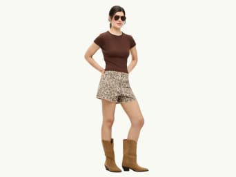 Moda anni ’90: outfit ispirati alla cultura pop.