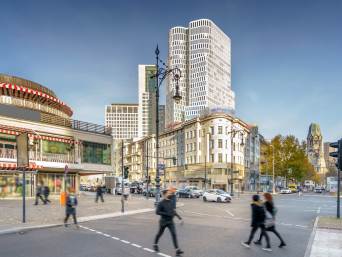 Menschen gehen auf der Berliner Kurfürstendammstraße einkaufen Menschen gehen auf der Berliner Kurfürstendammstraße einkaufen