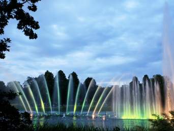 Brunnen im Park Planten un Blomen in Hamburg Brunnen im Park Planten un Blomen in Hamburg