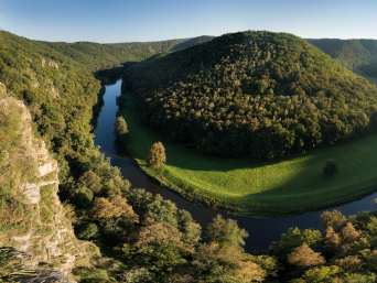 Flusswandern Österreich – Blick auf das Thayatal. 