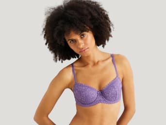 Underwire bras for optimal support.