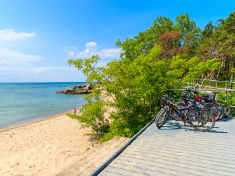 Kaszuby rowerem – nadmorskie krajobrazy na Szlaku Pierścienia Zatoki Puckiej.