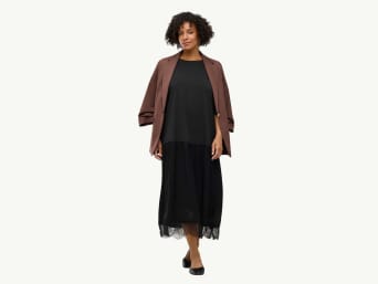 Festliche Firmen-Weihnachtsfeier-Outfits für Damen