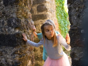 Geschiedenis beleven – Kinderen tussen twee kasteelmuren.