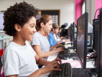 Games im Unterricht: Digitale Lernspiele und Serious Games eignen sich zur Wissensvermittlung. Games im Unterricht: Digitale Lernspiele und Serious Games eignen sich zur Wissensvermittlung.