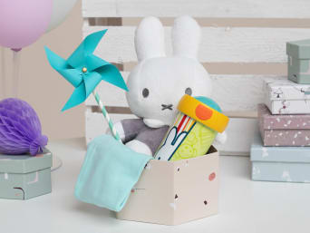 Prezent na urodziny dziecka – prezent urodzinowy z motywem króliczki „Miffy”