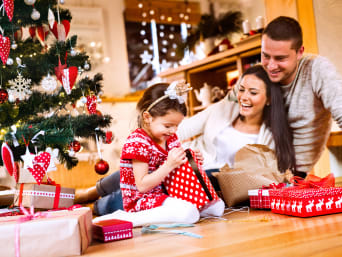 Collana Natalizia Con Ciondolo Babbo Natale – Regalo Con Biglietto D'Auguri Per Donne E Bambine