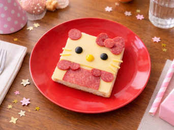 Hello Kitty Geburtstag – Toast passend dekoriert für den Hello Kitty Kindergeburtstag.