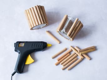 DIY-Moederdag - materialen voor de houten-look vaas.