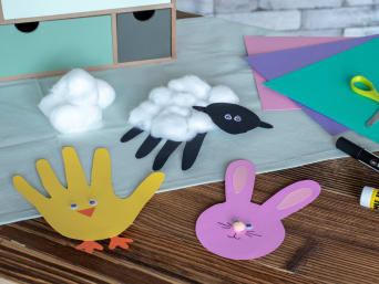 Paashazen knutselen – Van schattige handafdrukken kunnen jullie samen diertjes voor Pasen maken.