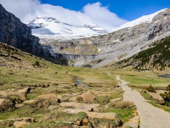 Rutas de senderismo por el Pirineo Aragonés: imagen del Parque Nacional de Ordesa y Monte Perdido.