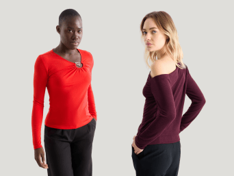 Oud en nieuw outfit voor dames: shirt met lange mouwen en uitsparing voor oudejaarsavond.