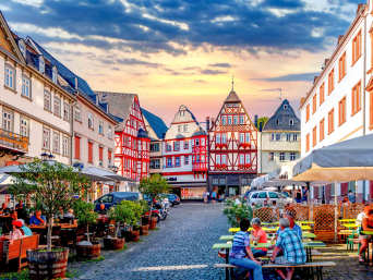 Fachwerkstraße – Farbenfrohe Altstadt von Limburg an der Lahn.