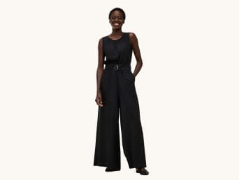 Dresscode cocktail donna: jumpsuit raffinata e moderna. Dresscode cocktail donna: jumpsuit raffinata e moderna.