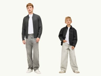 Matching outfit papà e figlio – Padre e figlio con completi coordinati.