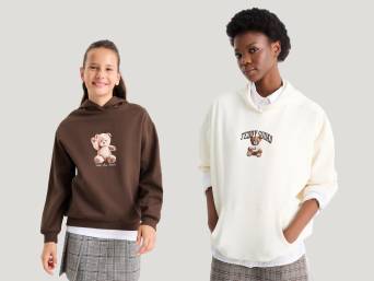 Outfit coordinato – Un dettaglio collega entrambi gli outfit.