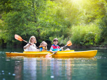 Warmia: atrakcją dla dzieci będzie z pewnością rodzinny spływ kajakowy rzeką Łyną.