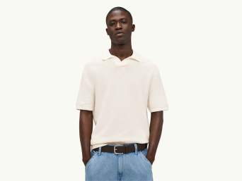 Outfit per appuntamento in inverno: maglione lavorato a maglia. Outfit per appuntamento in inverno: maglione lavorato a maglia.