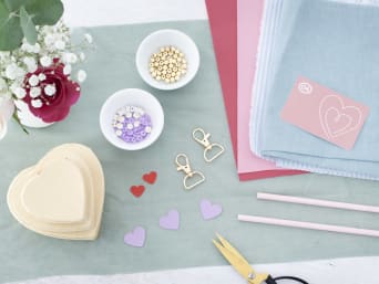 Maak je eigen valentijnscadeau - knutselmaterialen voor onze DIY-valentijnscadeaus.