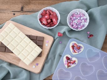 Ideas de San Valentín para hombres: ingredientes para los corazones de chocolate.