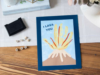 Gelukkige Vaderdag: vaderdagkaart met de handafdruk van je kind.
