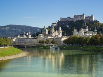 Voralpiner Weitwanderweg – Bild der historischen Stadt Salzburg.