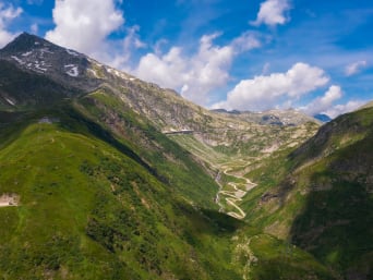 ViaGottardo – der Gotthardpass aus der Luft fotografiert.