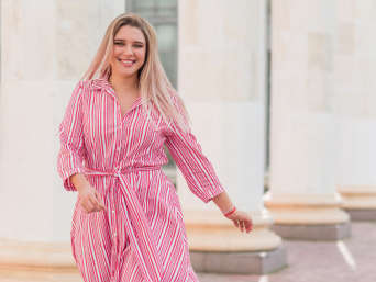 Jurken die de buik verbergen: stylingtips en mode voor vrouwen met een buikje.