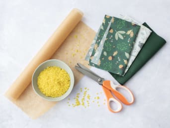 Make your own wax wraps: material needed to make beeswax wraps.