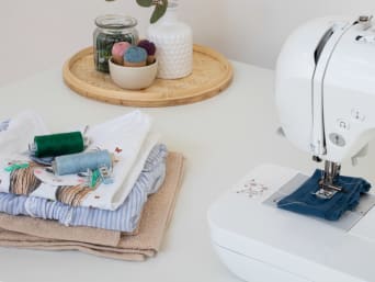 Zelf hydrofiele doekjes maken: Textiel en handdoeken van katoen, viscose of linnen.