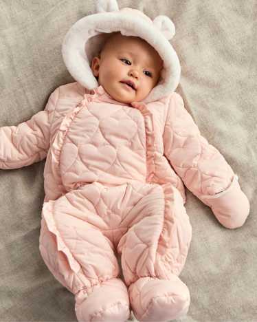 Moda para bebes en varios colores y disenos C A