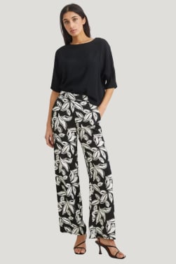 Outfit para fiestas al aire libre: cortes informales.