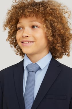 Ab wann gibt es kommunionkleider bei c&a