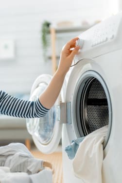 Lavare i vestiti in modo ecologico