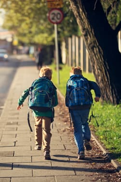 Seguridad vial de camino a la escuela