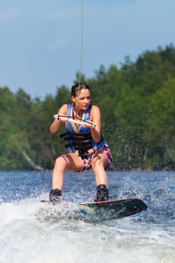 Wakeboard y esquí acuático