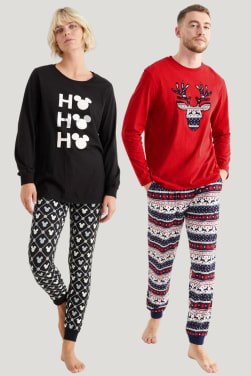 Kerstpyjama voor de hele familie