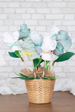 Baby bodysuit bouquet