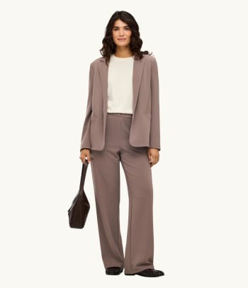 Moda anni ’90: blazer oversize.