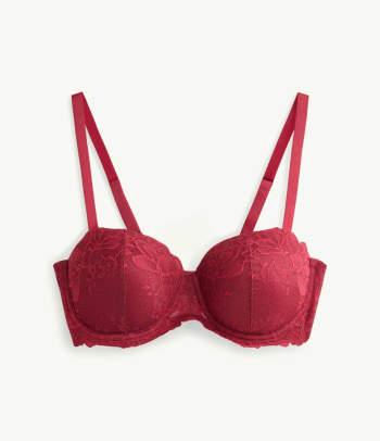Bra types for special outfits: romantic balconette bras.