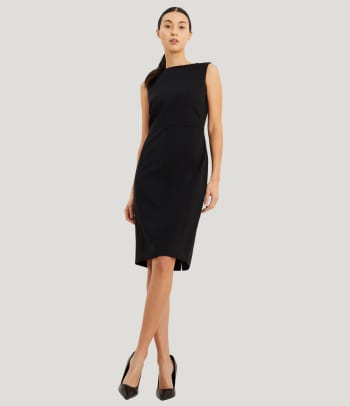 Co si vzít na firemní večírek: Elegantní formální dámské šaty.